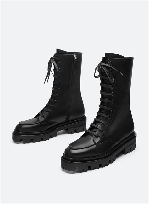 botas militares imitacion prada|Zara tiene el clon low cost de las botas de Prada más deseadas .